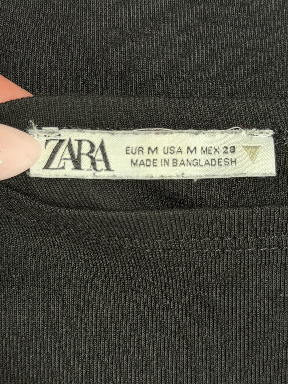 Zara Black Cropped Cap-Sleeve Tee - Picture 2 of 4